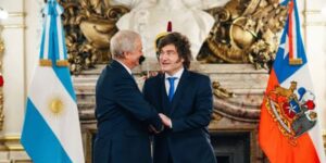 68% de los chilenos afirma que las Malvinas son británicas y 60% desconfía de Argentina, según encuesta