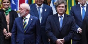 Milei guarda silencio ante la victoria de Lula mientras Kast y Peña lo felicitan