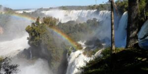 Cataratas del Iguazú: Rutas turísticas cerradas por aumento de niveles de agua